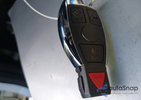 2013 Mercedes-Benz E 350 from USA, damaged, VIN WDDHF5KB7DA724349